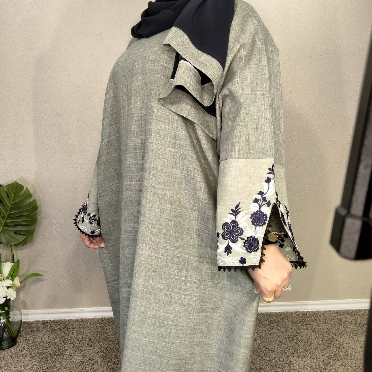 2 Piece Oversized Embroidery Linen Dubai Abaya