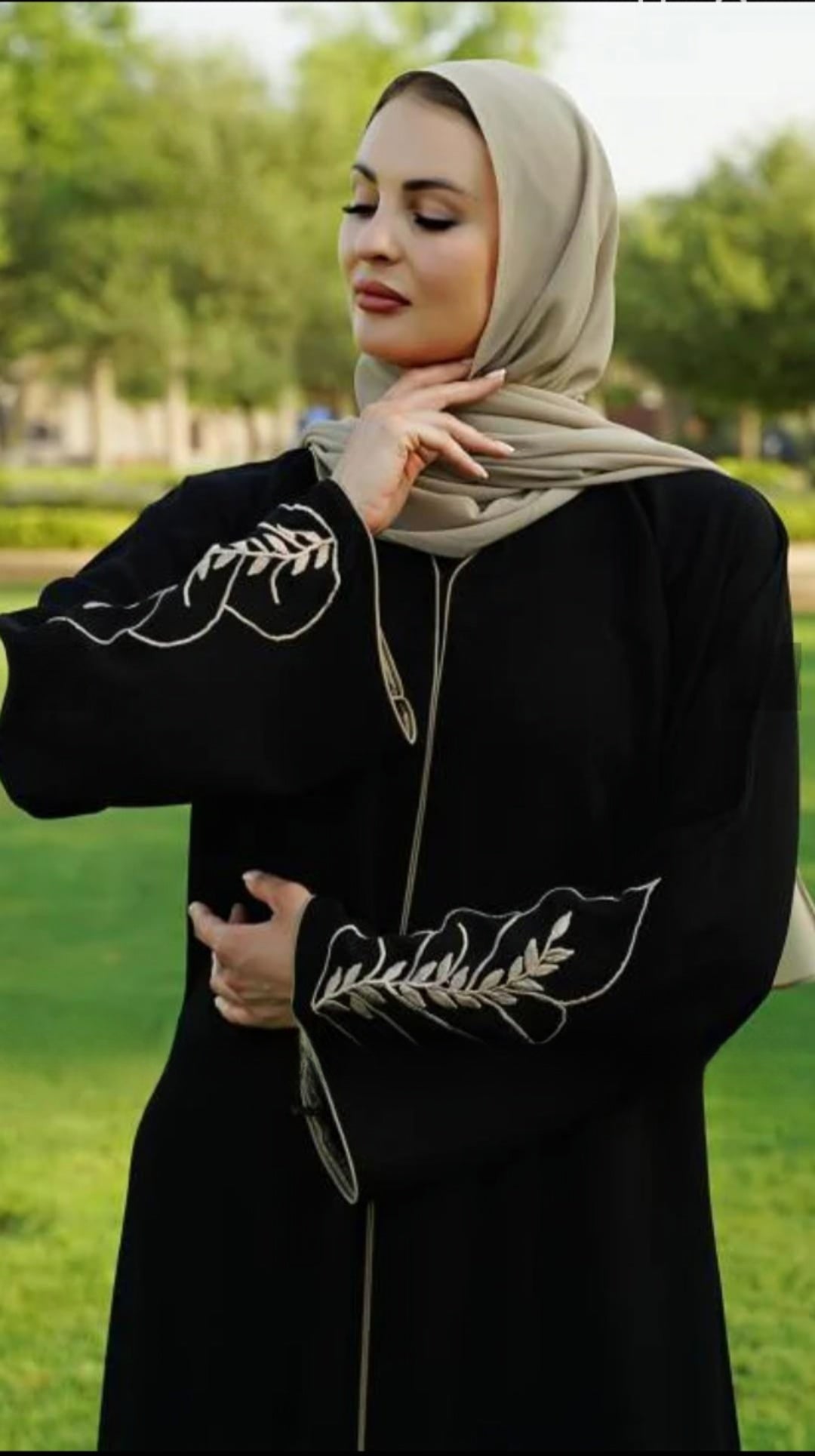 Stylish Masha Crepe Dubai Abaya with Embroidery and Piping - USA Hijab World